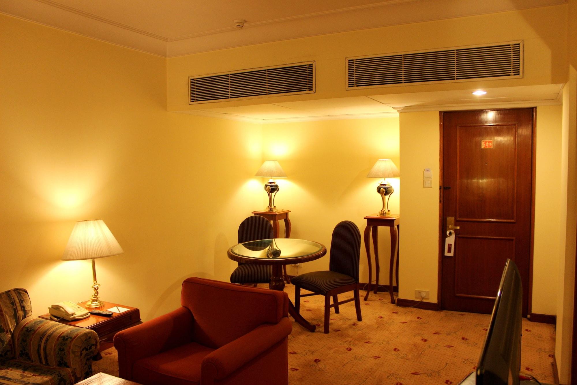 Hotel Sagar Plaza City Centre Pune Luaran gambar