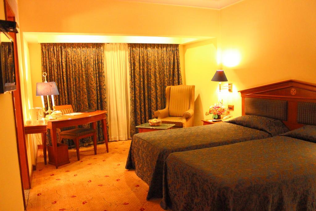 Hotel Sagar Plaza City Centre Pune Bilik gambar