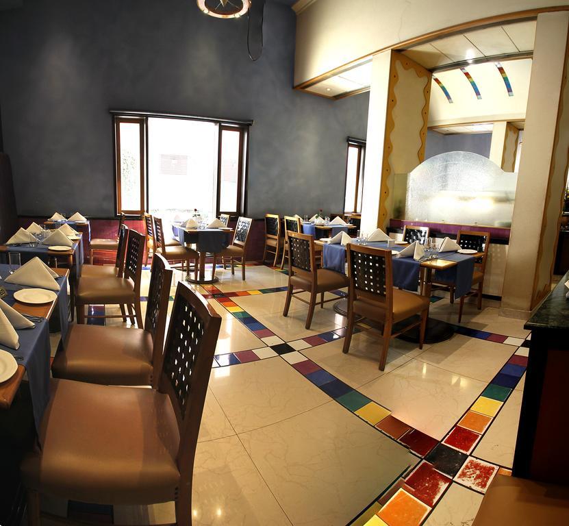 Hotel Sagar Plaza City Centre Pune Luaran gambar